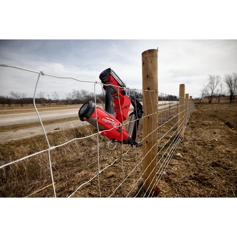 Milwaukee 2843-20 M18 FUEL UTILITY FENCING STAPLER - Image 27