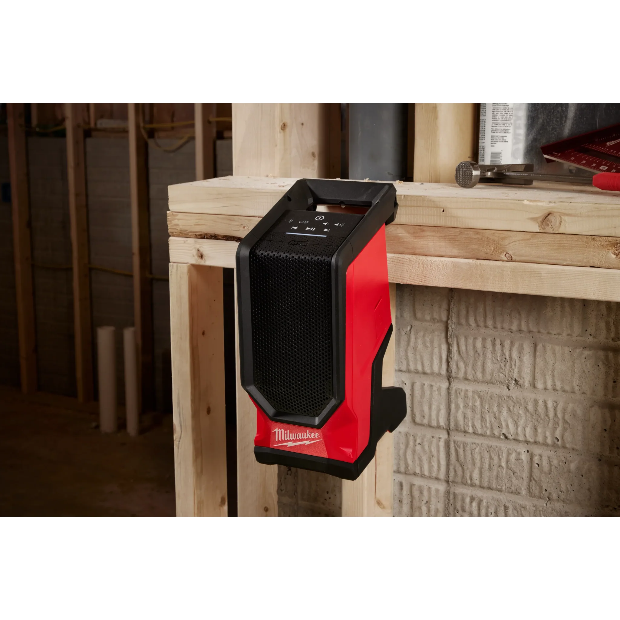 Milwaukee 2954-20 M18™ Bluetooth® Jobsite Speaker - Image 12