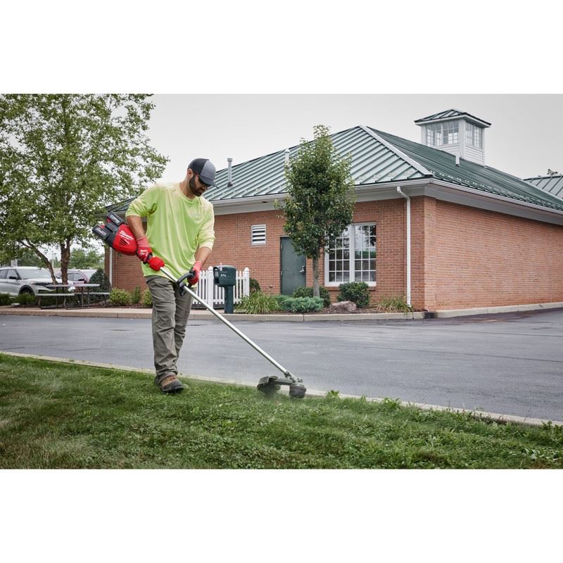 Milwaukee 3006-22 M18 FUEL 17in Dual Battery String Trimmer Kit - Image 15
