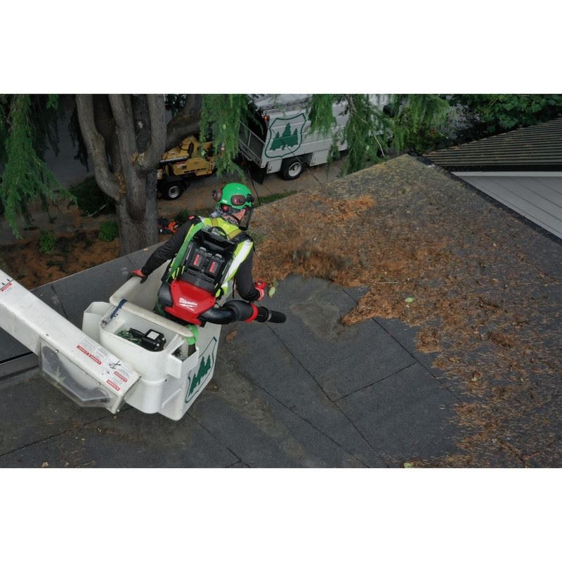 Milwaukee 3009-20 M18 FUEL Dual Battery Backpack Blower - Image 10