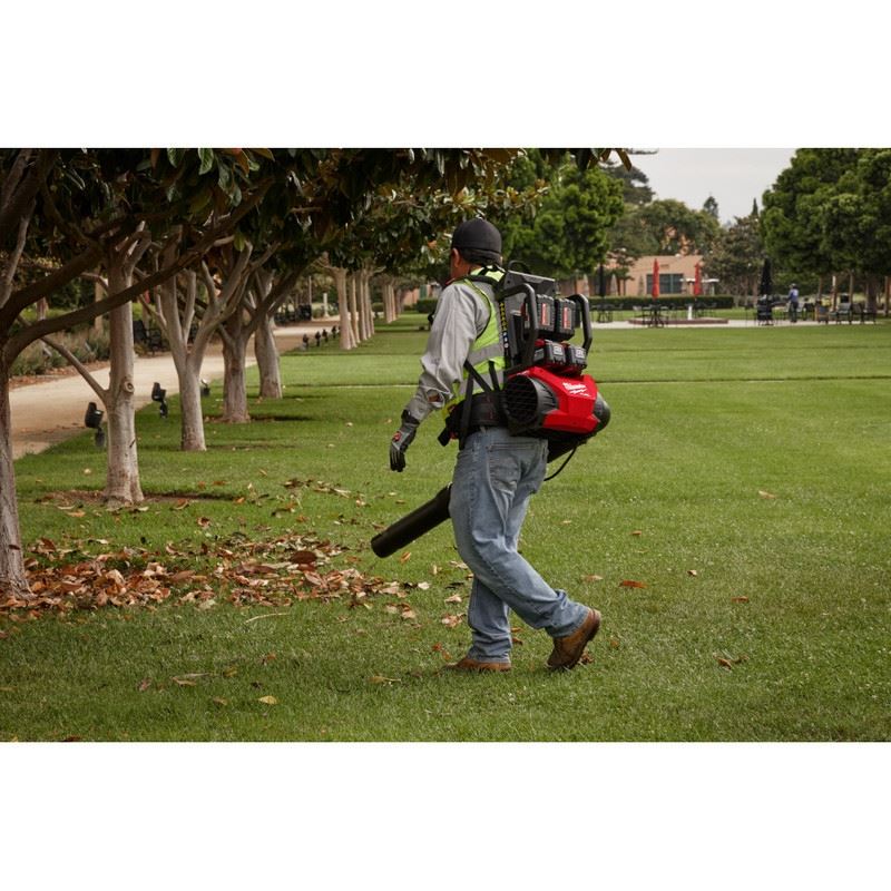 Milwaukee 3009-20 M18 FUEL Dual Battery Backpack Blower - Image 8