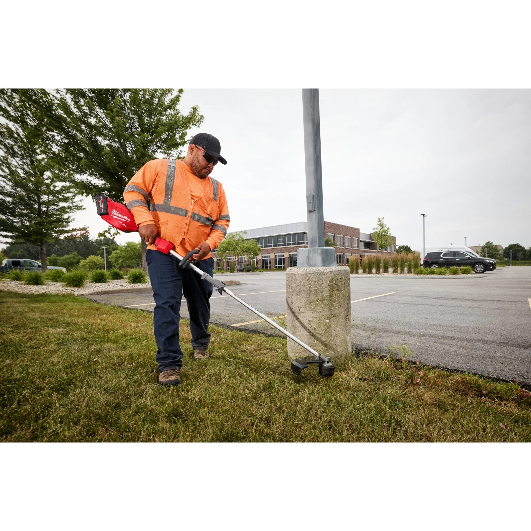 Milwaukee 3016-20ST M18 FUEL™ String Trimmer w/ QUIK-LOK™ - Image 7