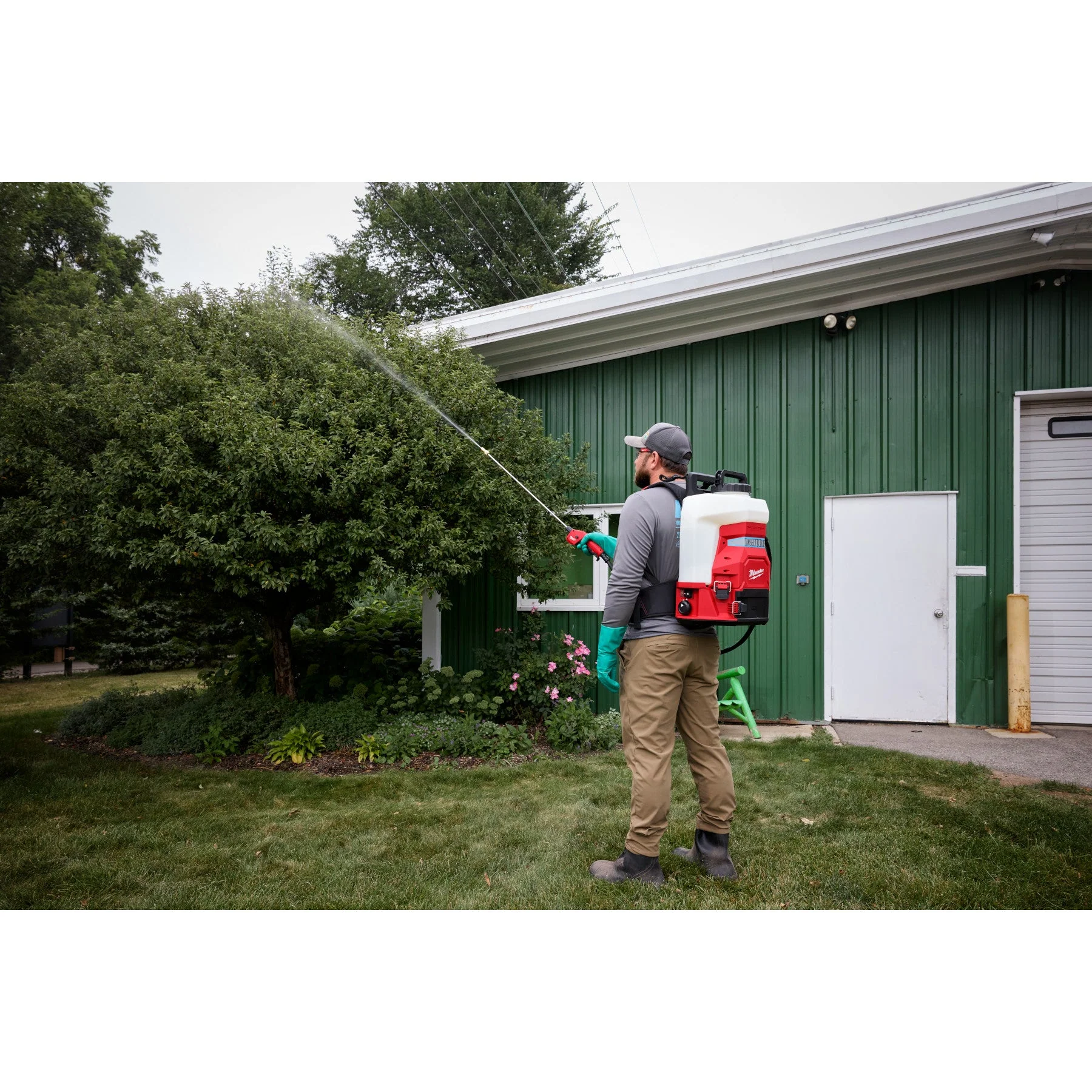 Milwaukee 3019-21PS M18™ 4-Gallon Backpack Sprayer w/ SWITCH TANK™ Kit - Image 10