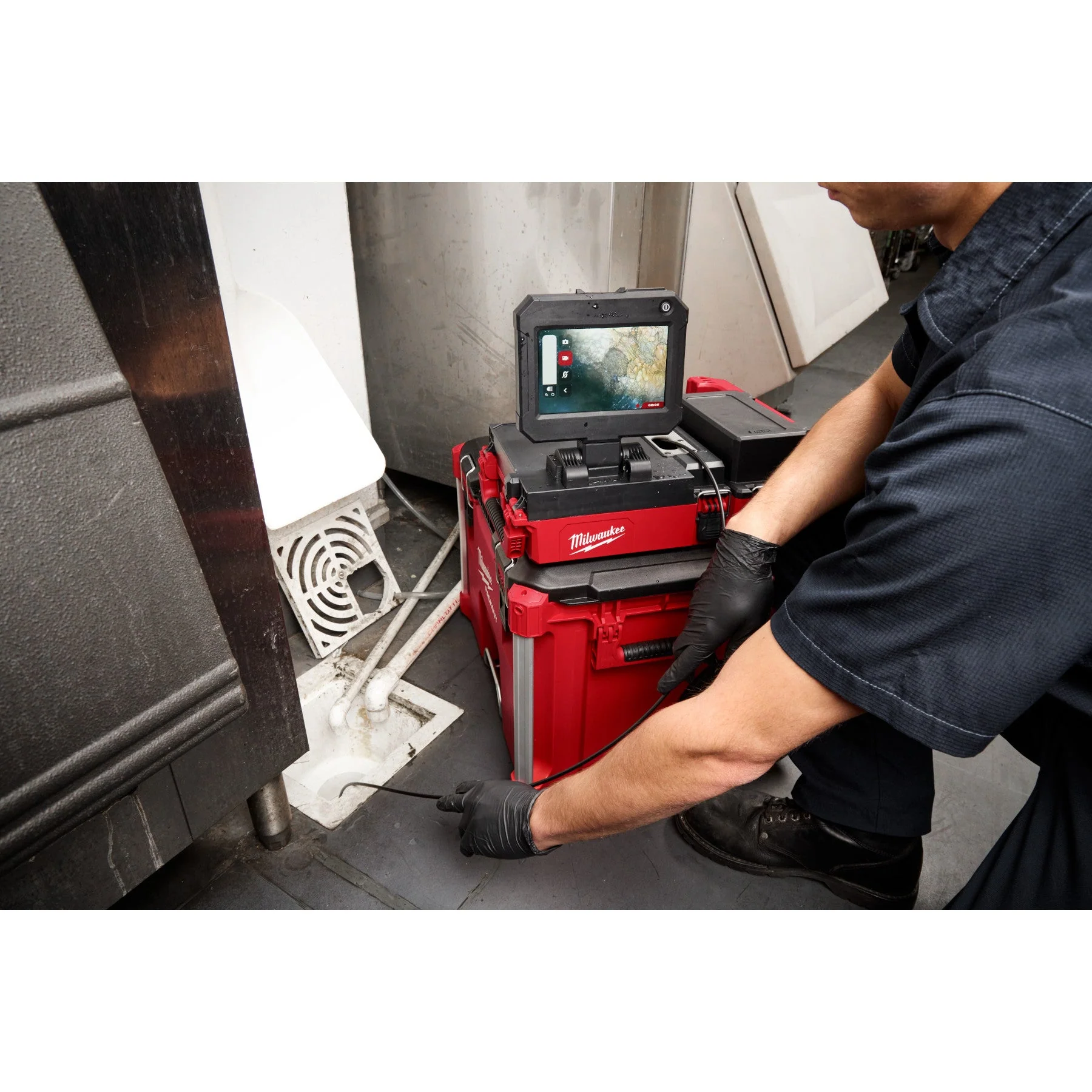 Milwaukee 3154-20 M12™ 75' Drain Camera w/ PACKOUT™ Compatibility - Image 6