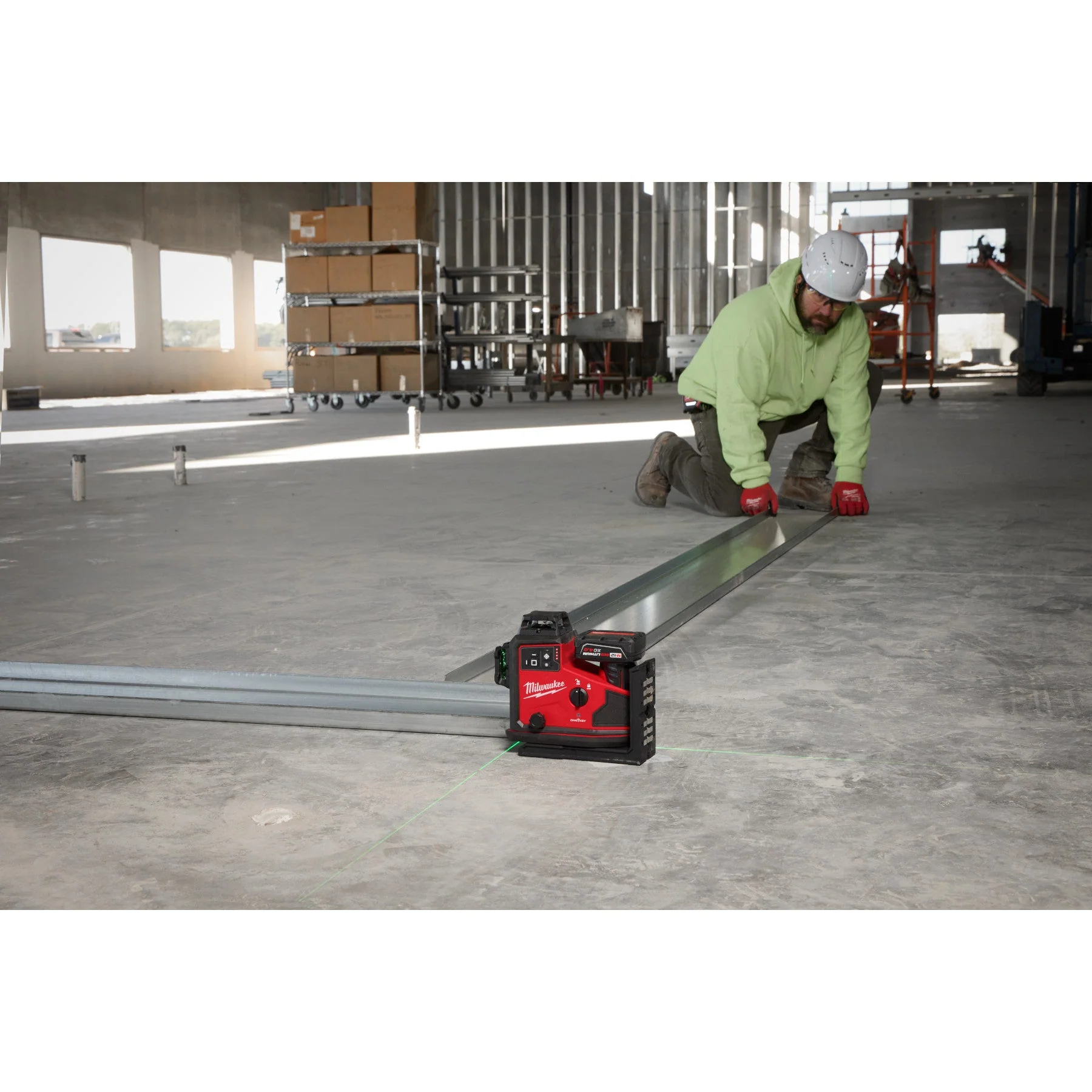 Milwaukee 3642-21 M12™ Green 360° 3-Plane Laser w/Automatic Alignment & Receiver - Image 26