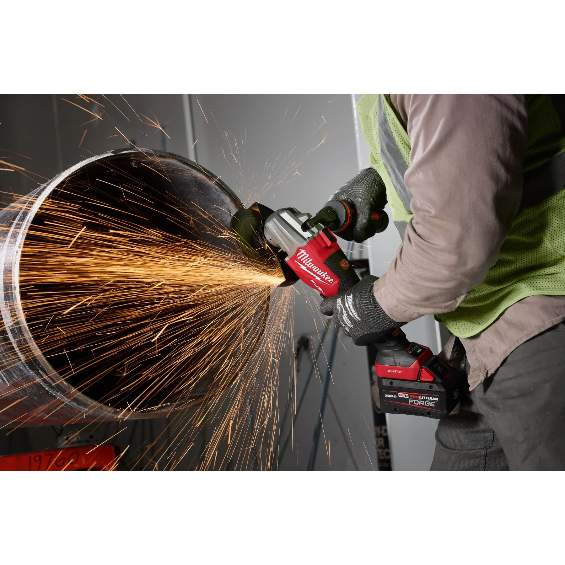Milwaukee 3676-20 M18 FUEL™ 4 1/2" - 6" Dual Trigger Braking Grinder, Paddle Switch w/ ONE KEY™ - Image 29