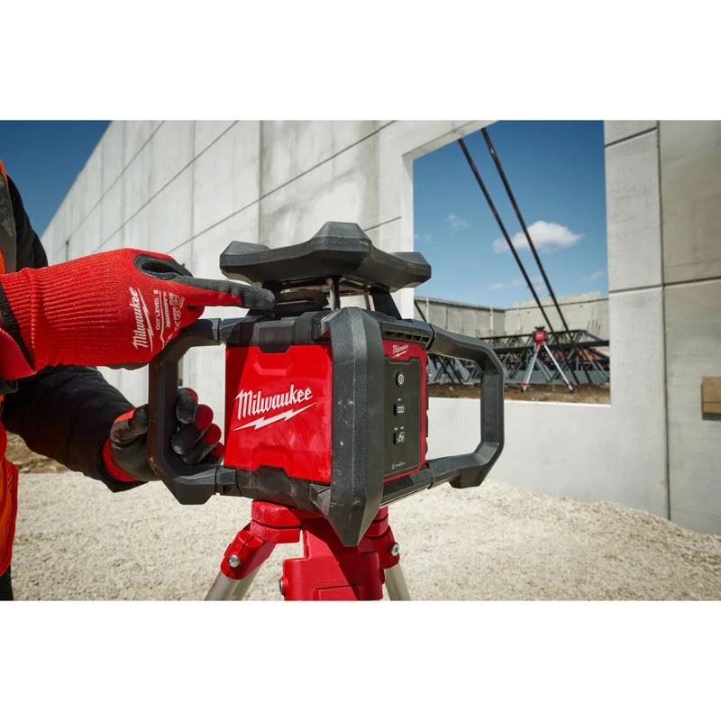 Milwaukee 3701-21T M18 Red Exterior Rotary Laser Level Kit w/ Receiver, Tripod, and Grade Rod - Image 11