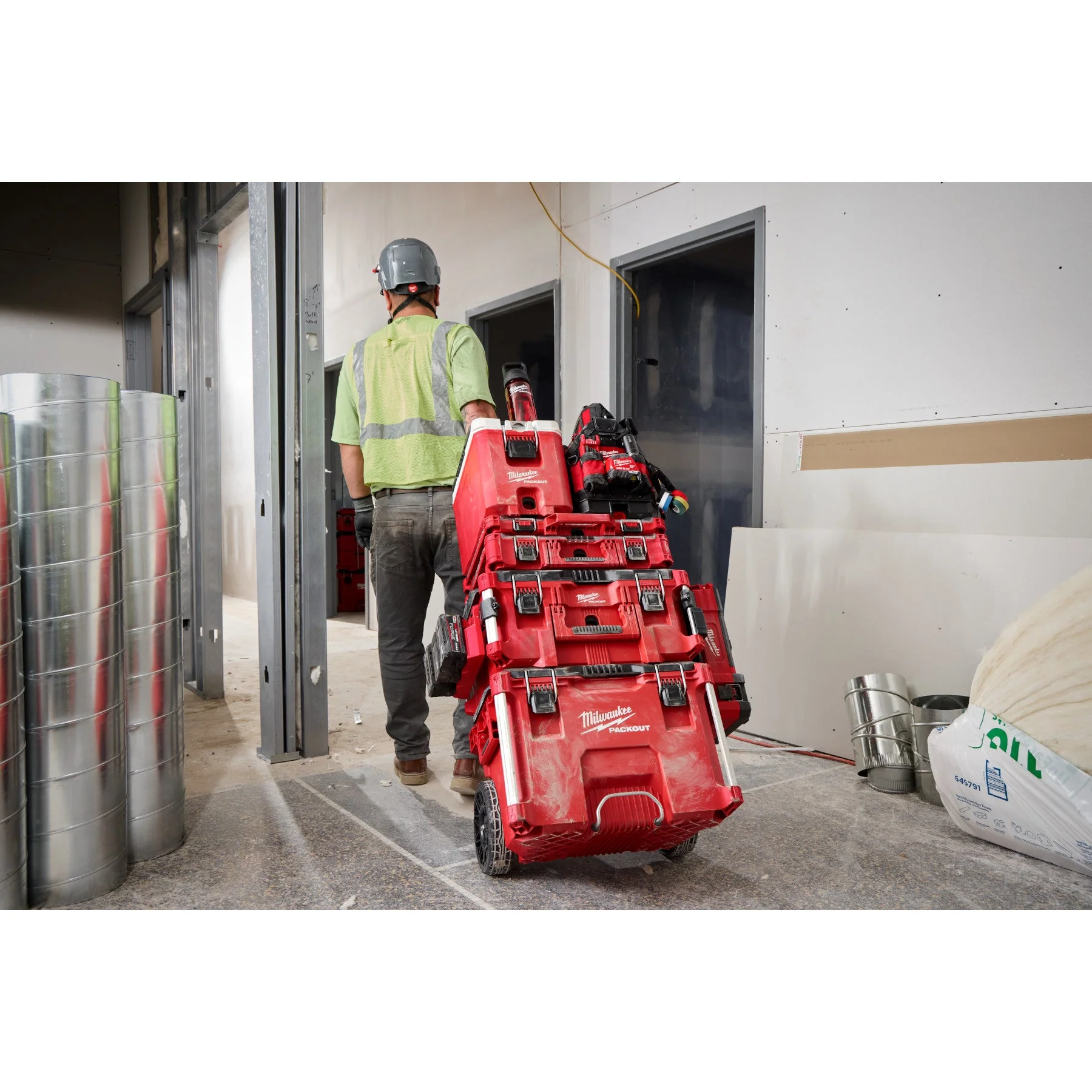 Milwaukee 48-22-8371R 25oz PACKOUT™ Bottle with Chug Lid - Red - Image 6
