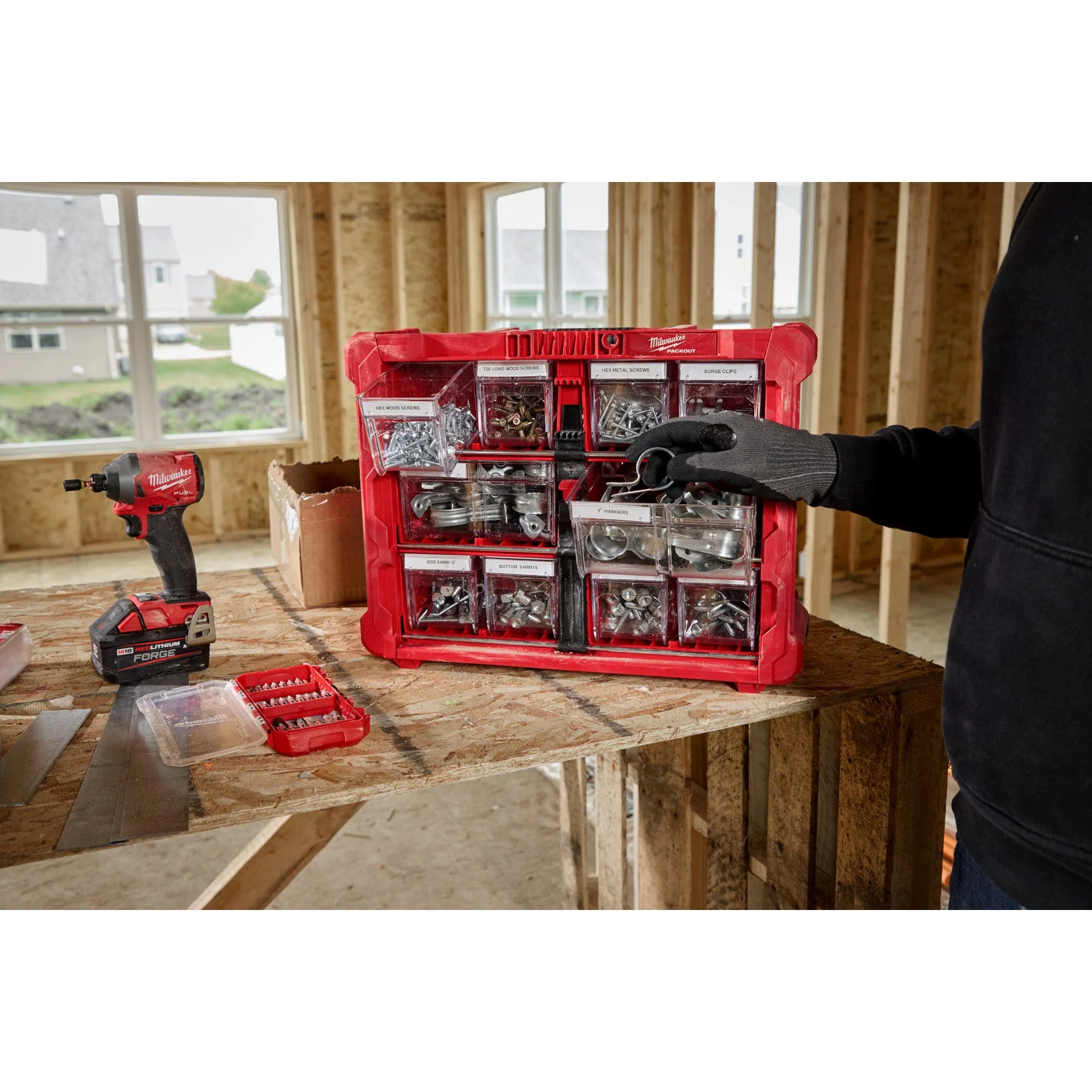Milwaukee 48-22-8433 PACKOUT™ Tilt Bin Organizer - Image 11
