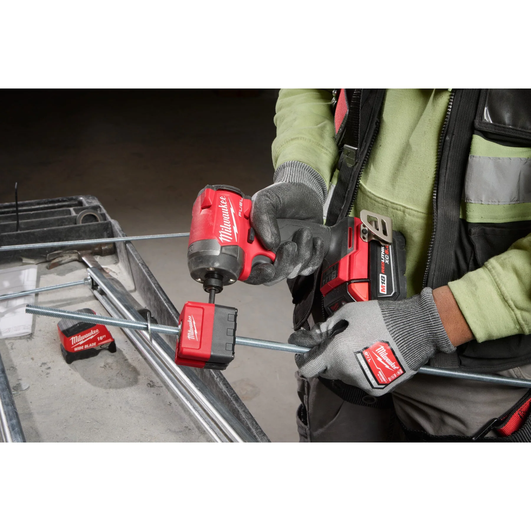Milwaukee 48-32-2391 SHOCKWAVE™ Impact Duty 3/8" Threaded Rod Nut Runner - Image 11
