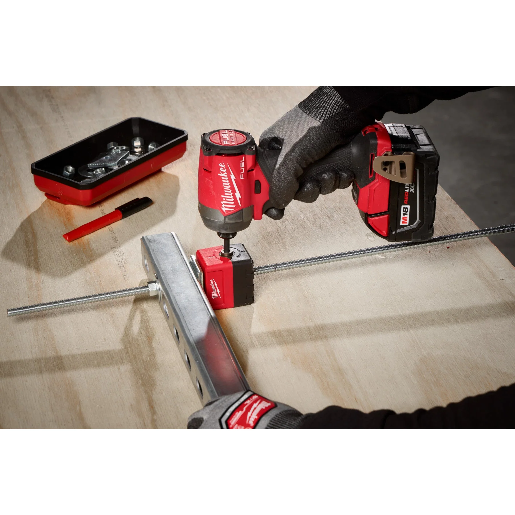 Milwaukee 48-32-2391 SHOCKWAVE™ Impact Duty 3/8" Threaded Rod Nut Runner - Image 15
