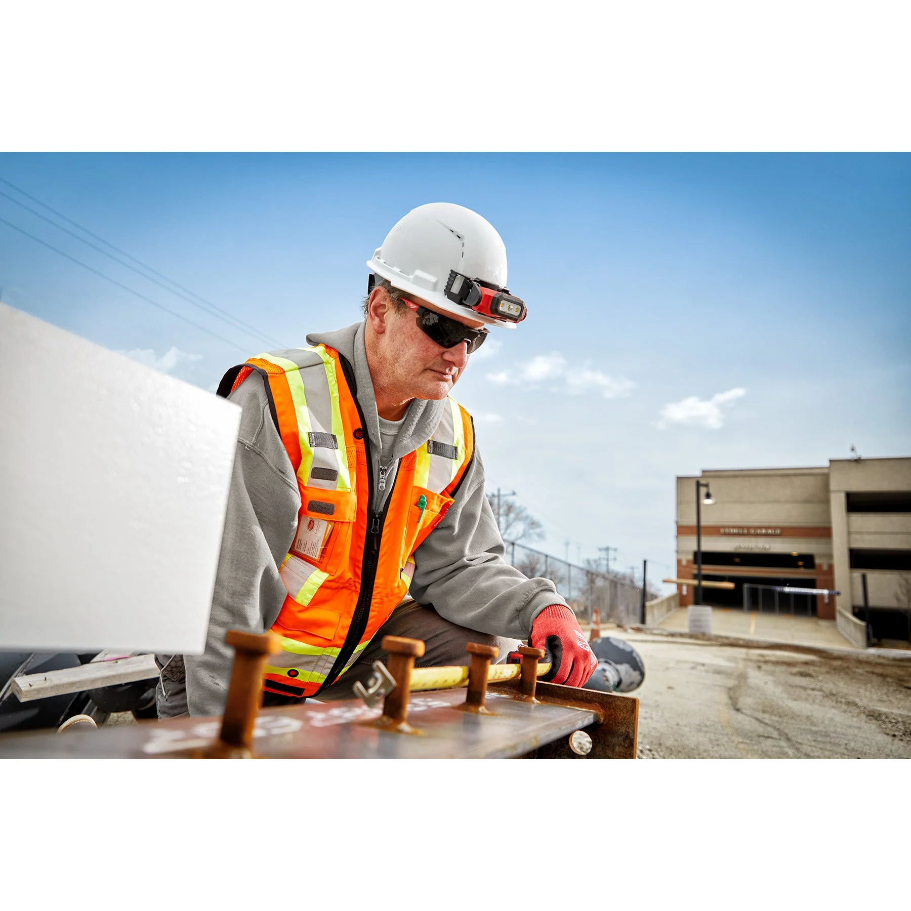 Milwaukee 48-73-2015 Safety Glasses - Tinted Anti-Scratch Lenses - Image 6