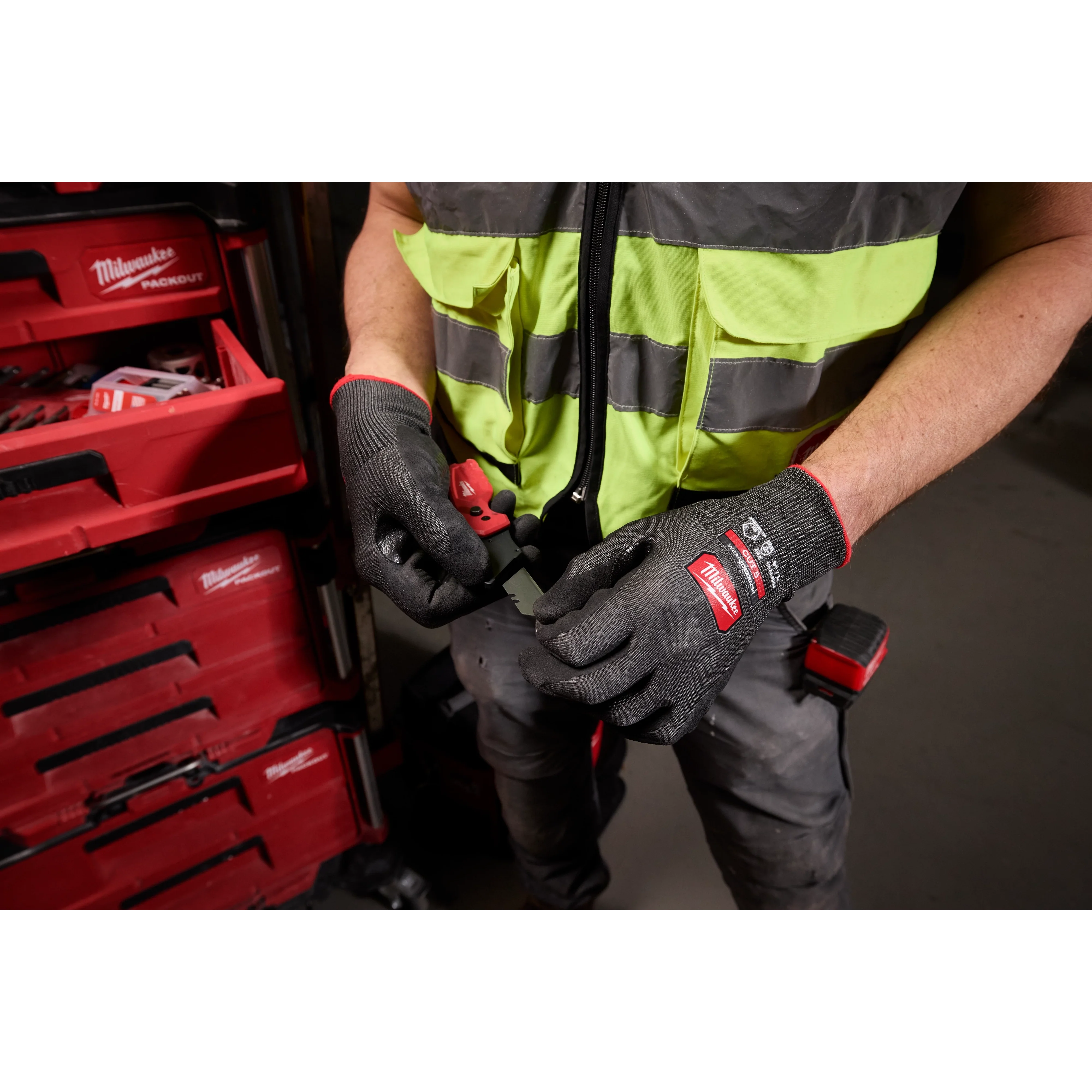 Milwaukee 48-73-6951 Cut Level 5 High Dexterity Nitrile Dipped Gloves with WEAR-DEFENSE™ Protection - Medium - Image 5