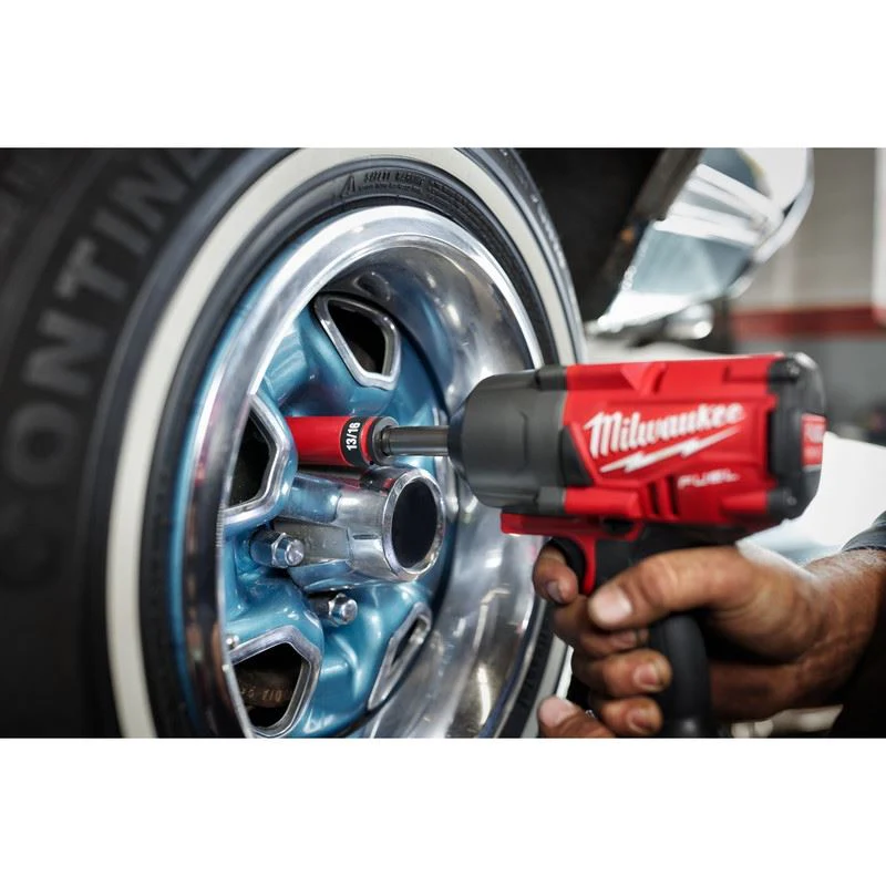 Milwaukee 49-66-7833 SHOCKWAVE Impact Duty 1/2 Drive SAE and Metric 11PC Lug Nut Wheel Socket Set - Image 6