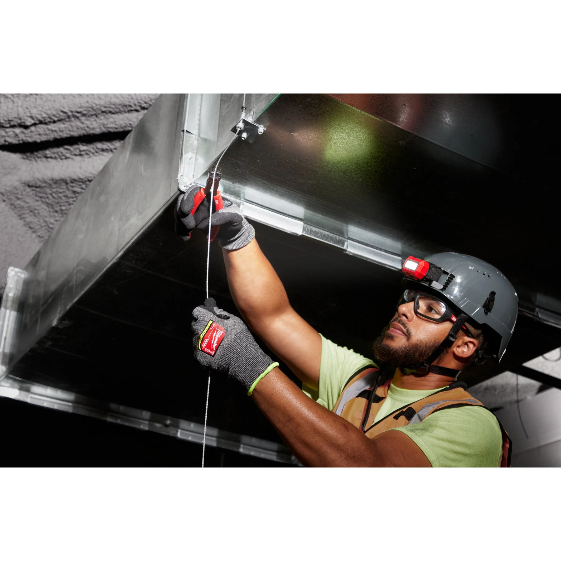 Milwaukee Cut Level 9 High-Dexterity Nitrile Dipped Gloves SM - Image 11
