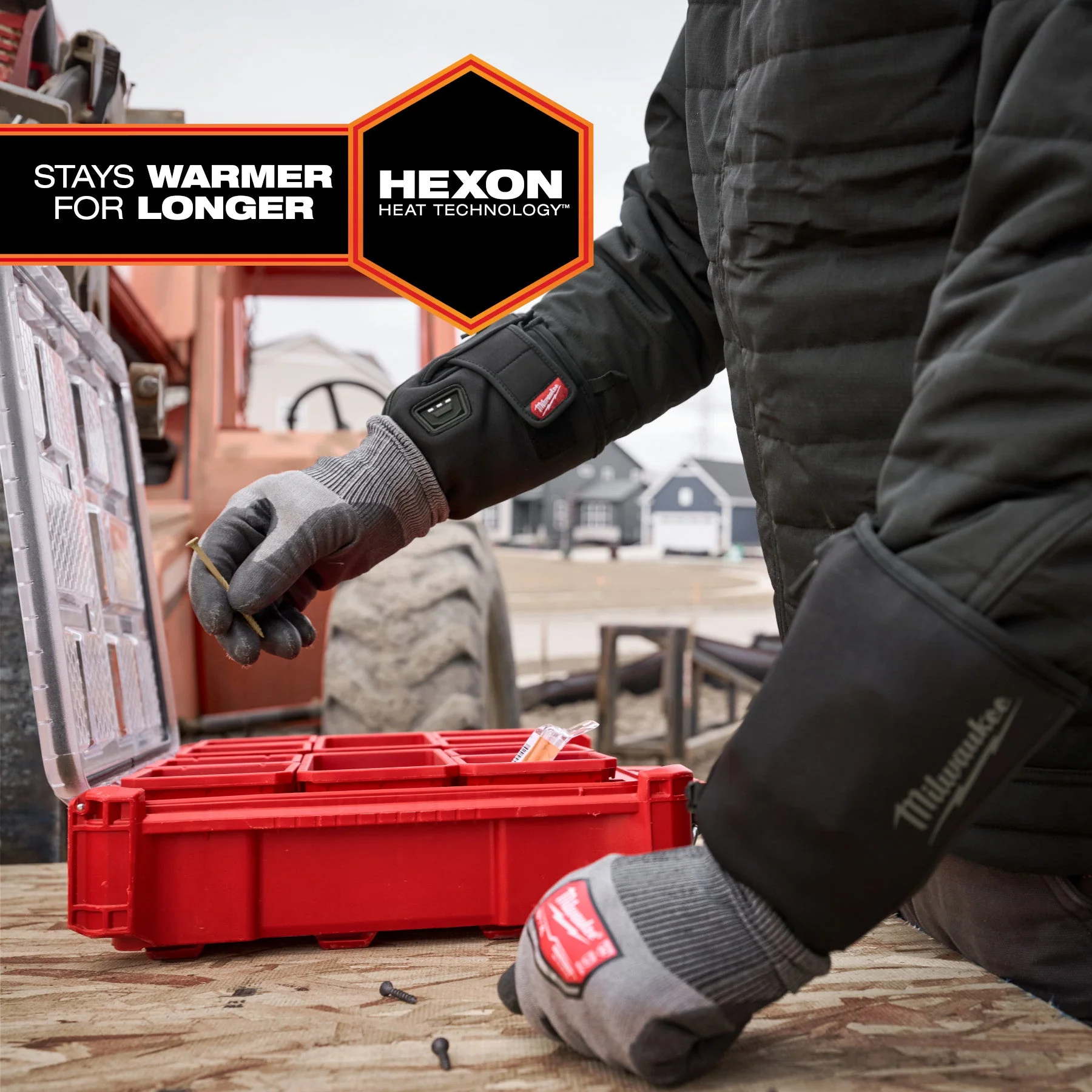 Milwaukee Heated Winter Glove Liner - Image 9