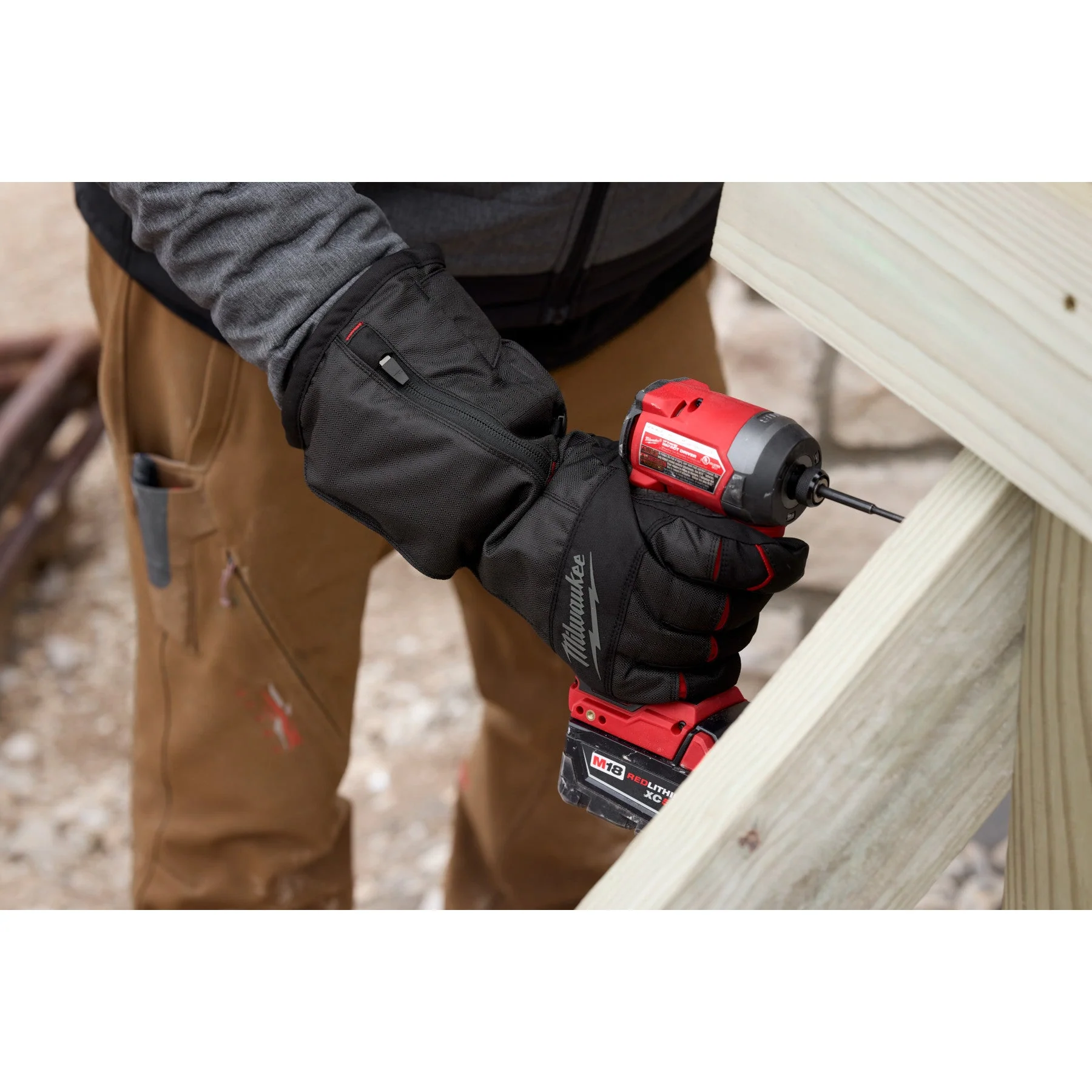 Milwaukee Heated Winter Gloves - Image 7