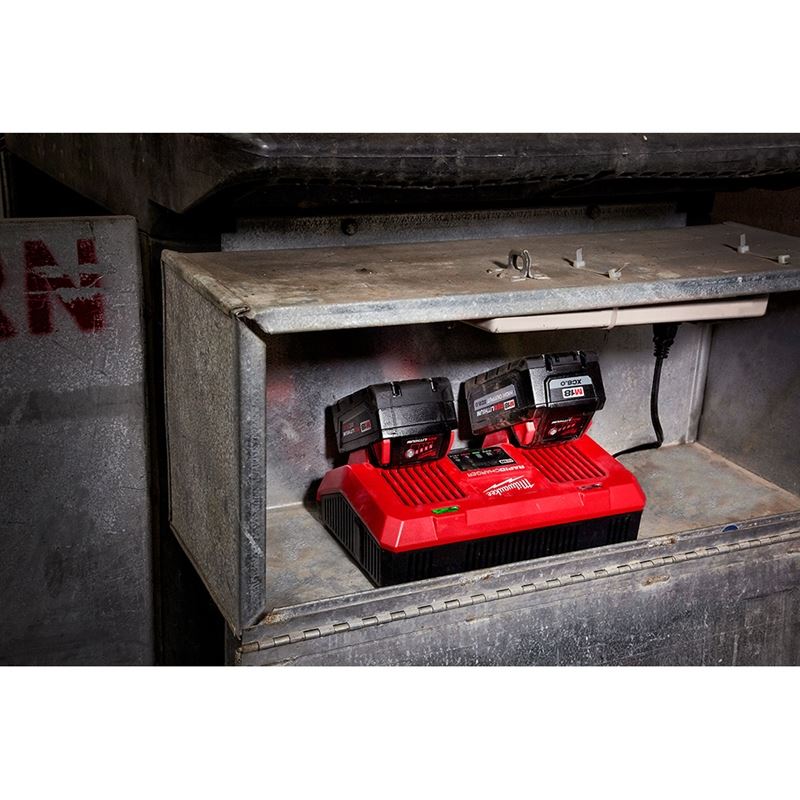 Milwaukee M18 Dual Bay Charger - Image 9
