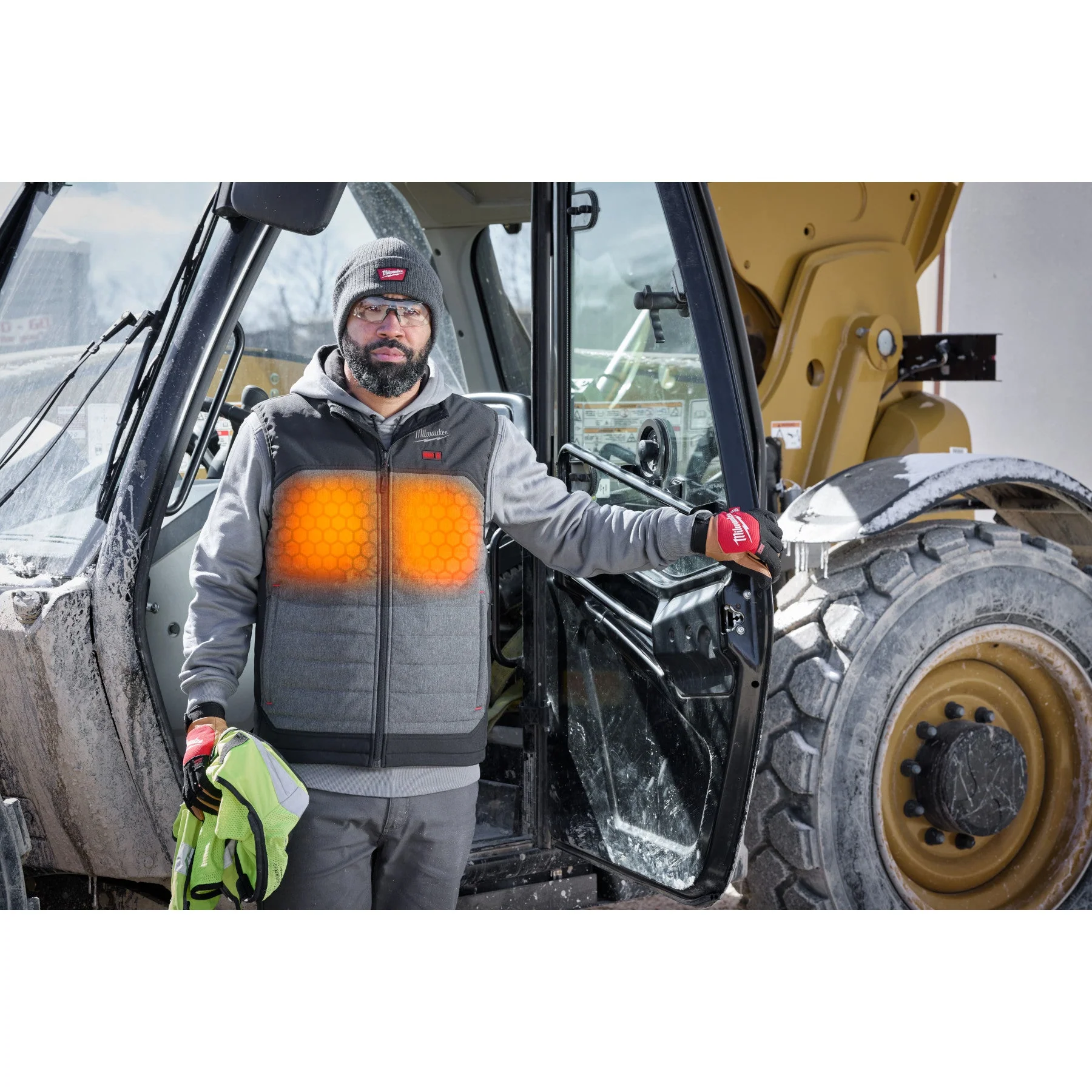 Milwaukee M300-21 M12™ Heated AXIS™ Vest - Image 45