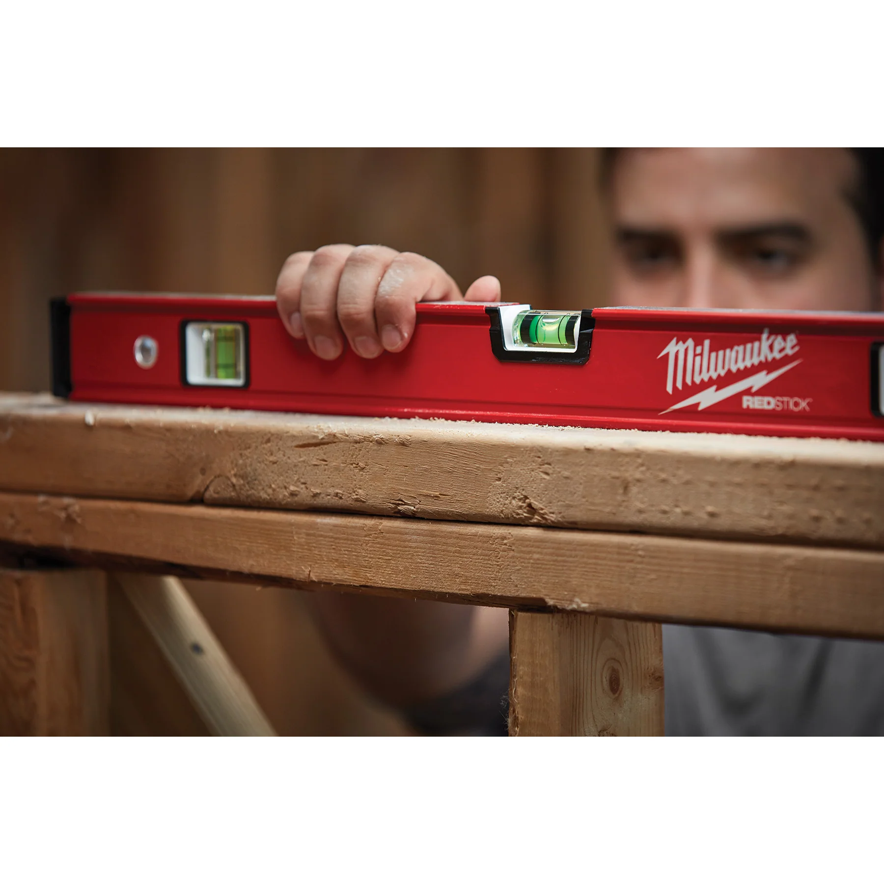 Milwaukee MLCM24 24" REDSTICK™ Compact Box Level - Image 4