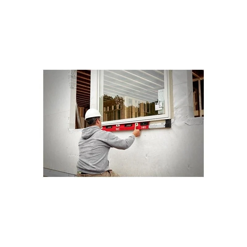 Milwaukee MLXPM78  48" - 78" Magnetic Expandable Level - Image 3