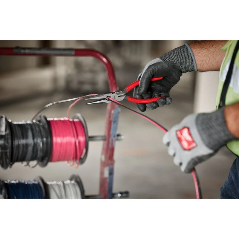 Milwaukee MT505 8in Long Nose Dipped Grip Pliers (USA) - Image 13