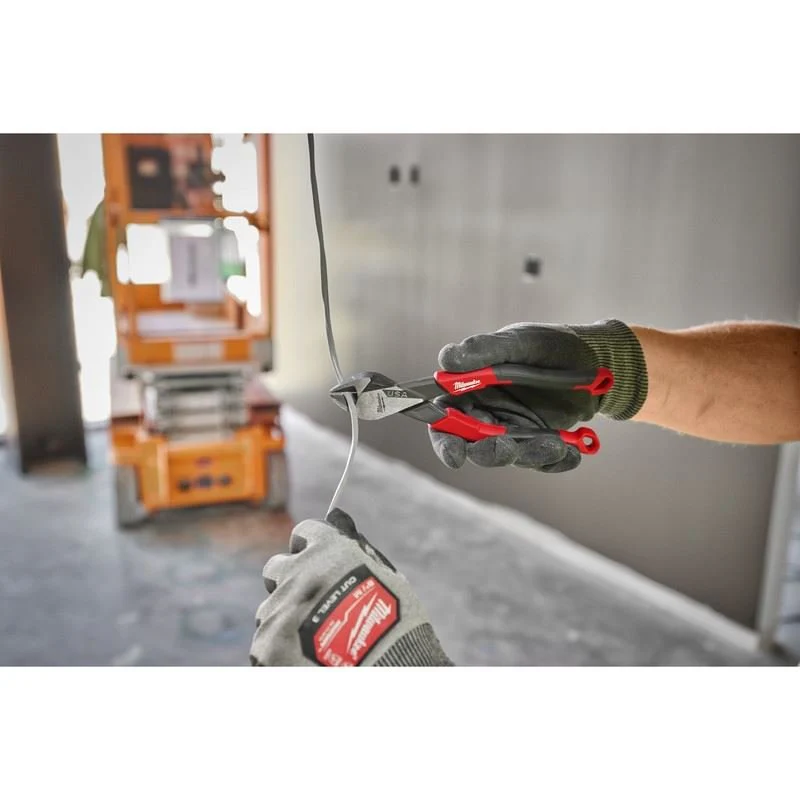 Milwaukee MT557 7in Diagonal Comfort Grip Cutting Pliers (USA) - Image 6