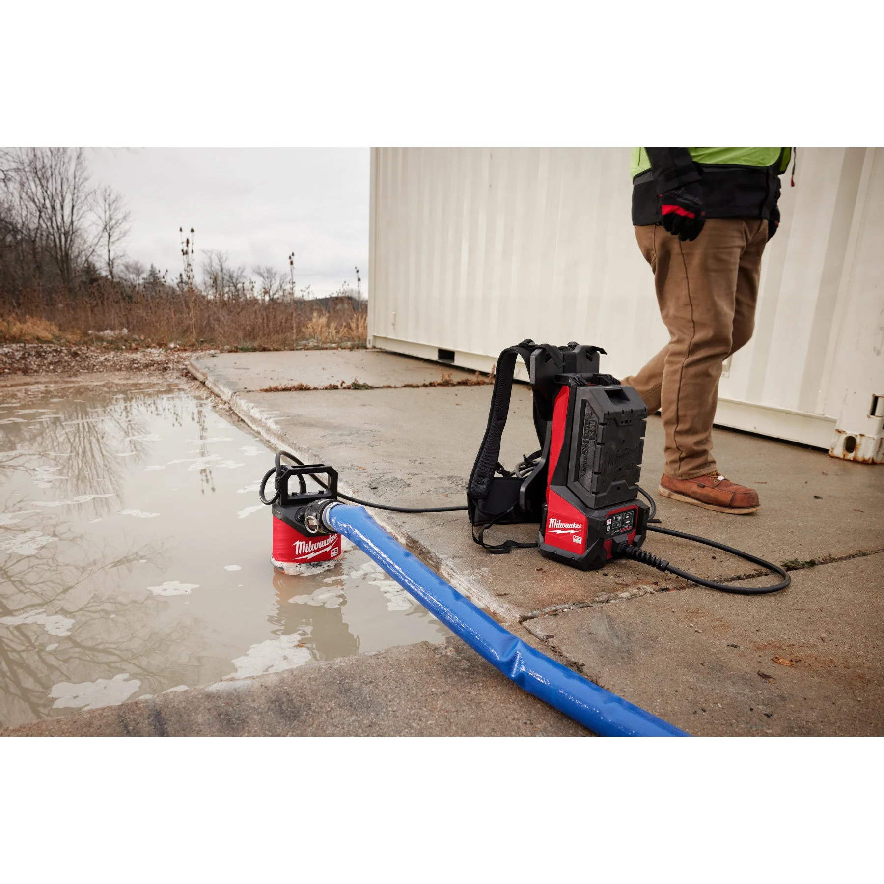 Milwaukee MXF211-1XC MX FUEL™ 1HP 2" Submersible Pump Kit - Image 30
