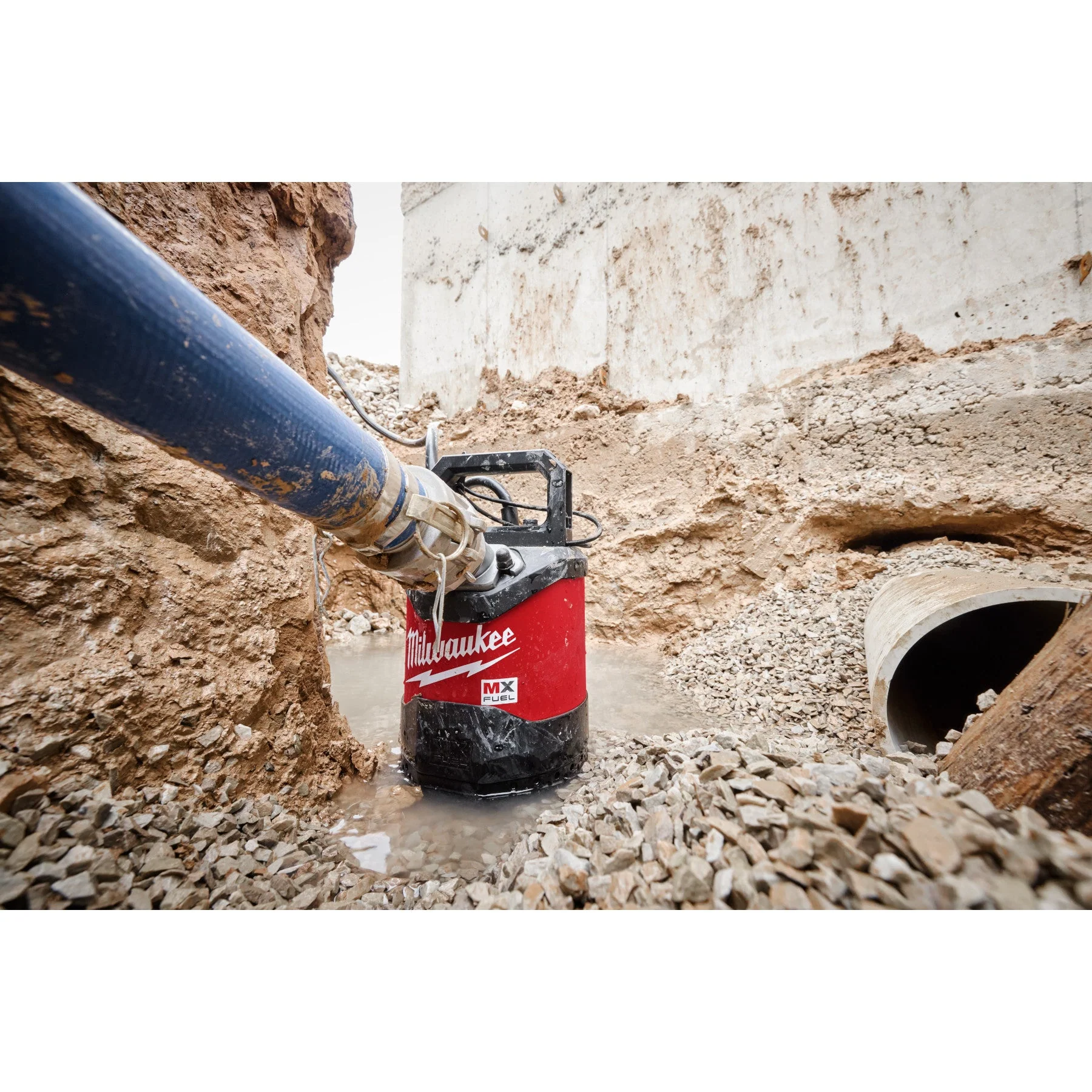 Milwaukee MXF211-1XC MX FUEL™ 1HP 2" Submersible Pump Kit - Image 46