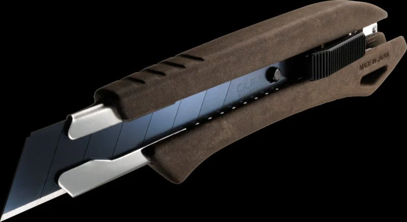 OLFA 18mm WD-AL Wood Composite Auto-Lock Utility Knife - Image 2