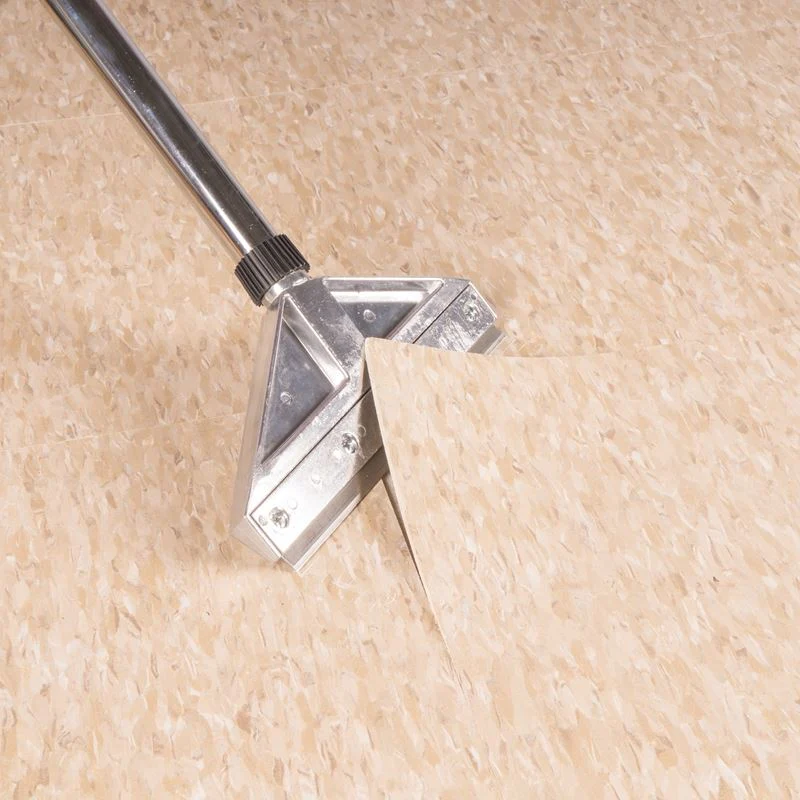 Roberts 10-296 8 in. Stand-Up Scraper with Adjustable 3 to 6 ft. Handle - Image 2