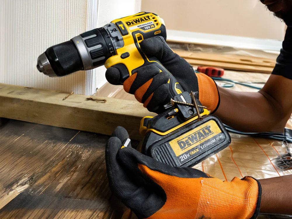 StealthMount BH-DW-S-YLW Stubby Magnetic Bit Holder for Dewalt XR & Flexvolt Tools (3 Pack) Yellow - Image 3
