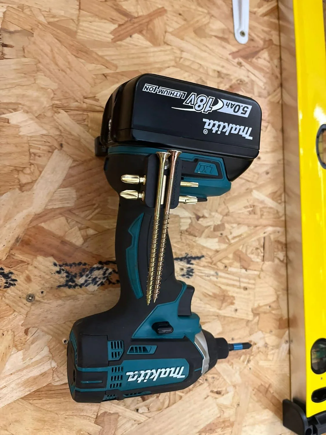 StealthMount BH-MK-S-BLU Stubby Magnetic Bit Holder for Makita CXT, LXT & XGT Tools (3 Pack) Teal - Image 4