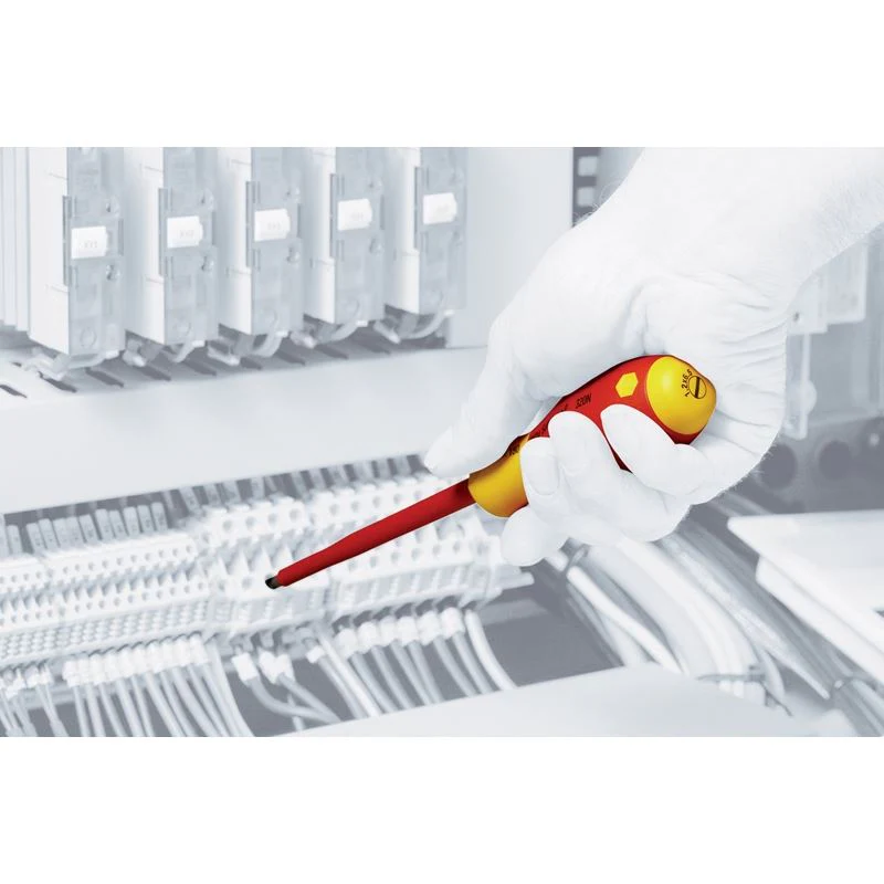 Wiha Insulated SlimLine Slotted/Phillips/Square Screwdrivers 8 Piece Set - Image 3